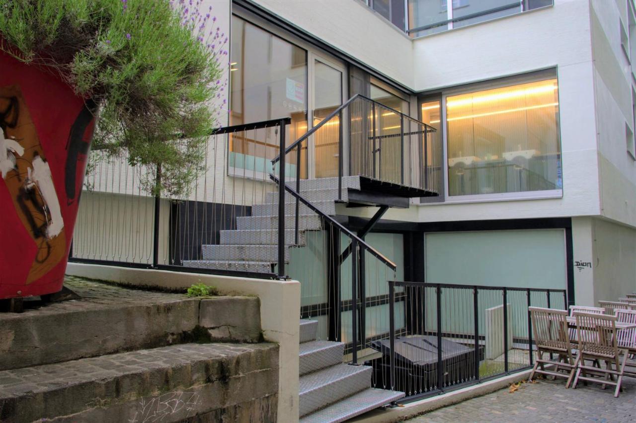 Green Marmot Capsule Hotel Zuerich Bagian luar foto